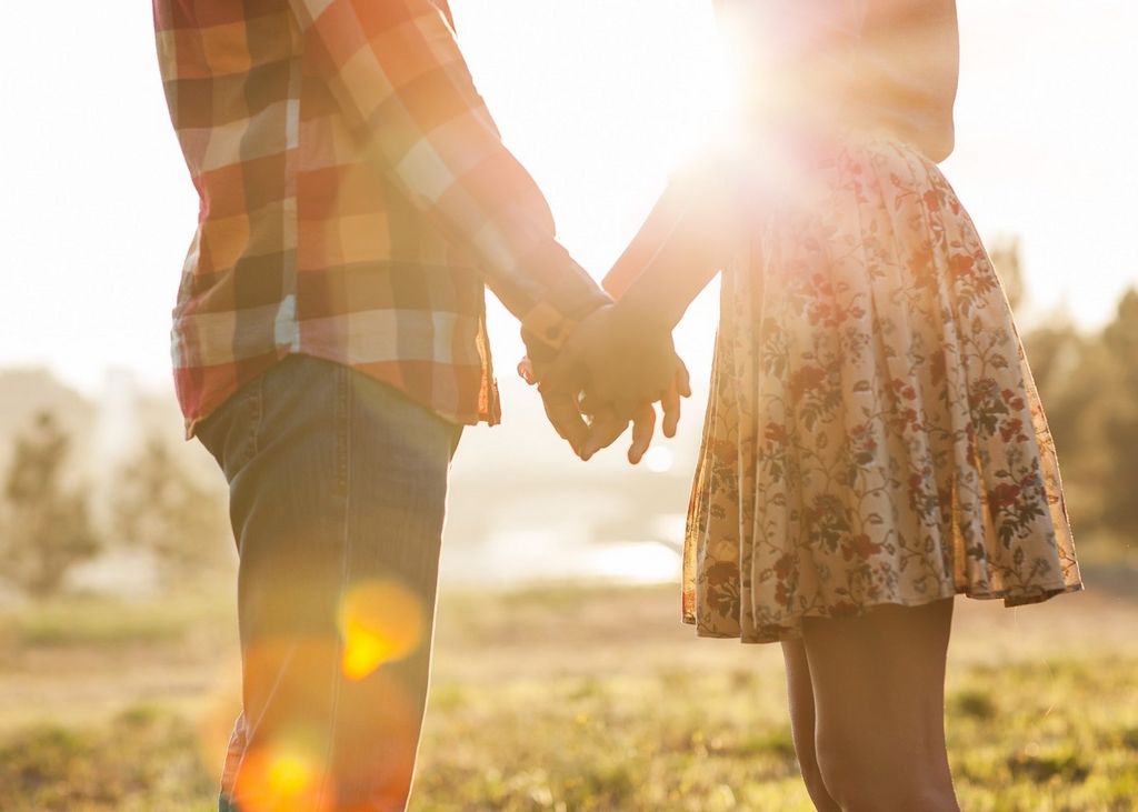 AmourMeet Testimonial: Attributes, Tips and Costs 2025